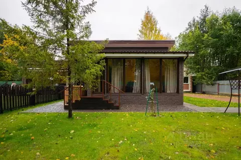 Дом в Санкт-Петербург, Санкт-Петербург, Ломоносов Краснопрудская ул., ...