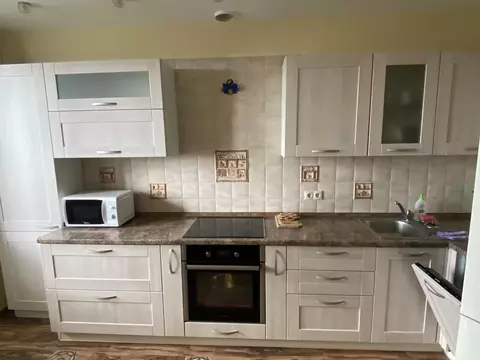 Продается 2-комнатная квартира