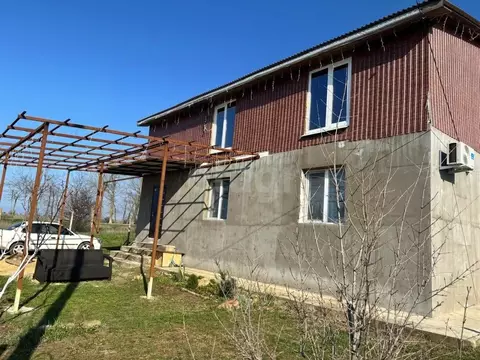 Дом в Краснодарский край, Темрюкский район, Тамань ст-ца ул. ...