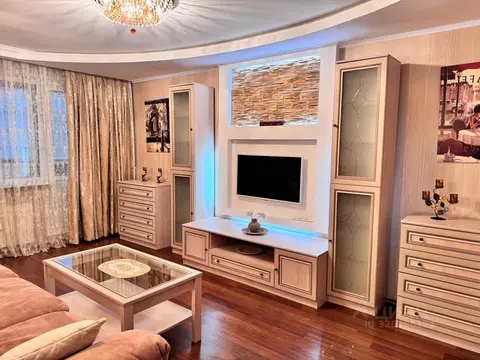 2-к кв. Московская область, Красногорск ул. Имени Зверева, 6 (60.0 м)