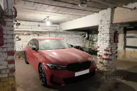 Гараж в Москва ул. Каретный Ряд, 5/10С17 (10 м)