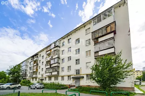 3-комнатная квартира: Екатеринбург, улица Саввы Белых, 11 (49.2 м)