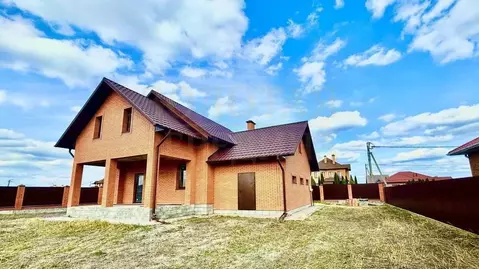 Коттедж в Белгородская область, Старый Оскол ул. Майская (160 м)