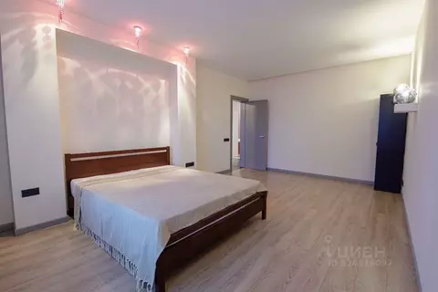 3-к кв. Санкт-Петербург Варшавская ул., 23К1 (86.0 м)