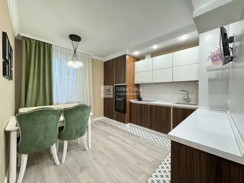 Продается 3-комнатная квартира