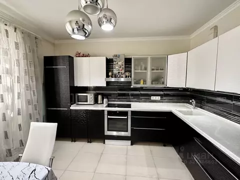 3-к кв. Москва ул. Академика Опарина, 4к1 (78.0 м)