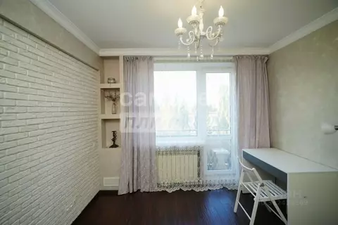 3-к кв. Омская область, Омск ул. Дмитриева, 13/1 (69.7 м)