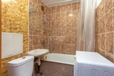 3-к кв. Тюменская область, Тюмень ул. Спорта, 1Г (55.1 м)