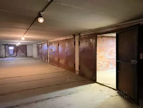 Гараж в Свердловская область, Екатеринбург ул. Автомагистральная, 37 ...