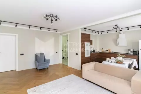 2-к кв. Тюменская область, Тюмень ул. Монтажников, 49 (80.0 м)