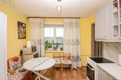 2-к кв. Бурятия, Улан-Удэ Аэропорт мкр, 26 (52.6 м)