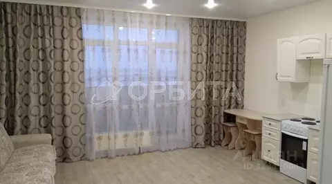 Студия Тюменская область, Тюмень ул. Тимофея Чаркова, 81 (27.9 м)