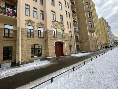 Офис в Санкт-Петербург 18-я Васильевского острова линия, 23 (56 м)