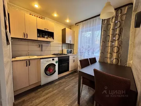 2-к кв. Омская область, Омск Заозерный мкр, ул. Глинки, 2 (45.2 м)