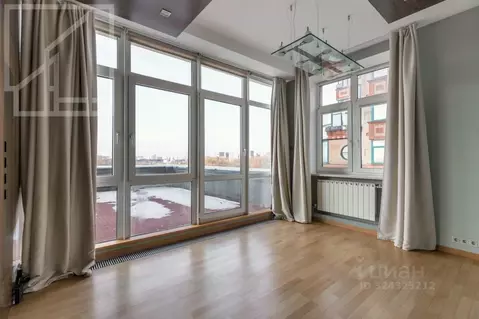 6-к кв. Москва Авиационная ул., 79В (250.0 м)