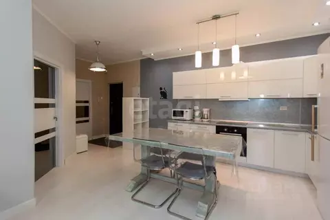 2-к кв. Ханты-Мансийский АО, Сургут Университетская ул., 5 (78.6 м)