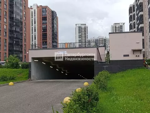 Гараж в Санкт-Петербург аллея Арцеуловская, 19 (13 м)