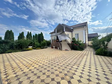 Дом в Кабардино-Балкария, Нальчик городской округ, с. Кенже ул. ...