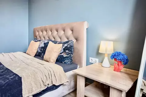 Комната Тюменская область, Тюмень ул. 50 лет Октября, 57Ак1