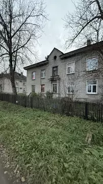 2-к кв. Ленинградская область, Гатчинский муниципальный округ, пос. ...