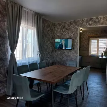 Дом в Крым, Симферопольский район, с. Мирное ул. Ореховая, 58 (160 м)