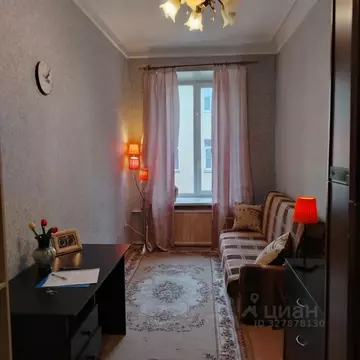 Комната Санкт-Петербург 14-я Васильевского острова линия, 93 (14.0 м)