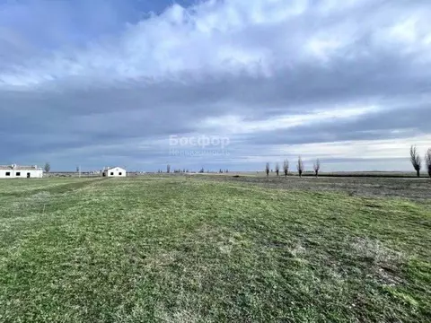 Участок в Крым, Кировский район, с. Яркое Поле ул. Новоселов (15.0 ...