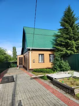 Дом в Воронежская область, Семилукский район, с. Девица ул. 50 лет ...