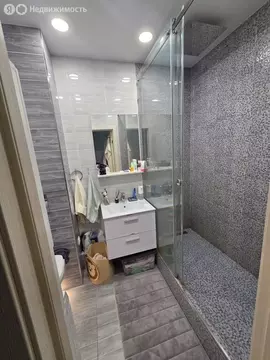 2-комнатная квартира: Нижний Новгород, улица Июльских Дней, 1к2 (55 м)