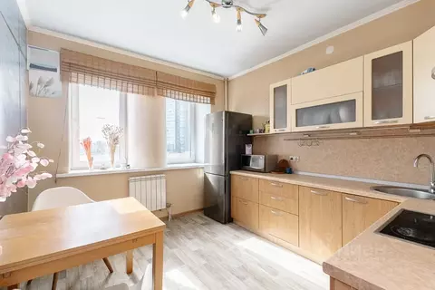 2-к кв. Свердловская область, Екатеринбург ул. Онежская, 8А (74.0 м)