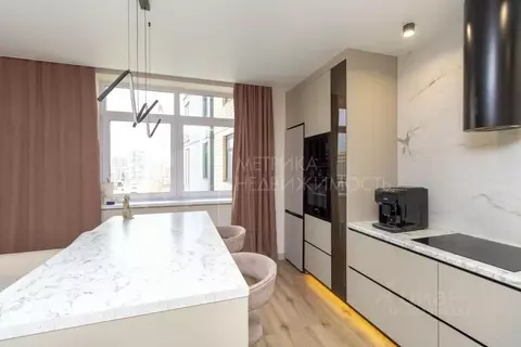 3-к кв. Тюменская область, Тюмень ул. Ю.-Р.Г. Эрвье, 38 (74.0 м)