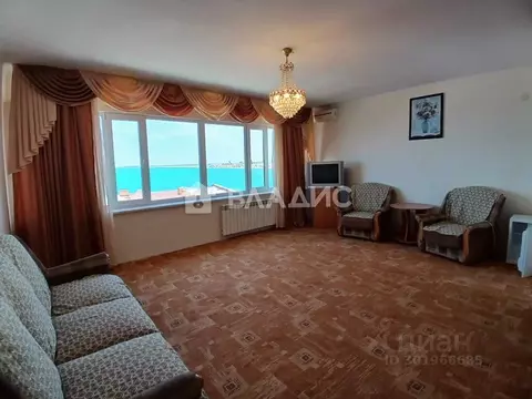 Таунхаус в Крым, Симферопольский район, Николаевка пгт ул. Набережная, ...