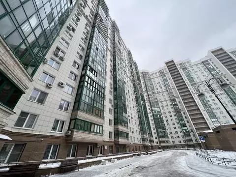3-к кв. Московская область, Красногорск бул. Космонавтов, 1 (103.6 м)