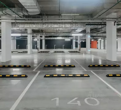 Гараж в Санкт-Петербург Лиговский просп., 242 (13 м)