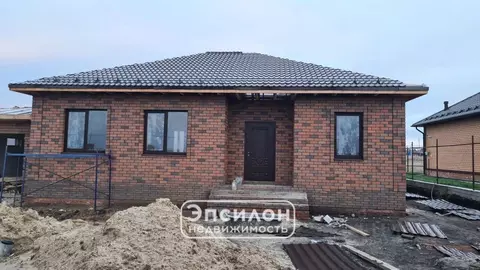 Дом в Курская область, Курский район, Новопоселеновский сельсовет, д. ...