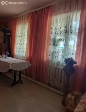 Дом в Сакский район, Ромашкинское сельское поселение, село Колоски, ...