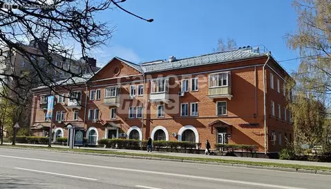 3-комнатная квартира: Лобня, улица Ленина, 8 (69 м)