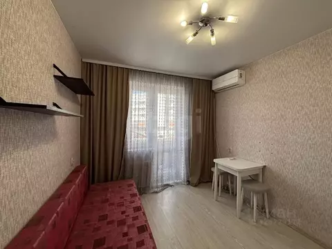 Студия Тюменская область, Тюмень ул. Новоселов, 111 (16.0 м)