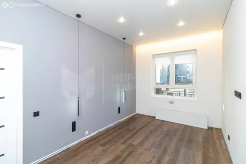 1-комнатная квартира: Тюмень, улица Сергея Свиридова, 5 (37 м)