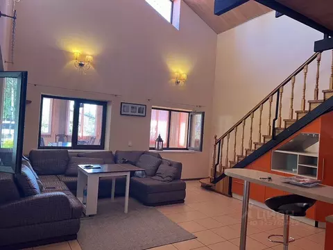 Дом в Ленинградская область, Кингисепп Порхово садоводческий массив,  ...