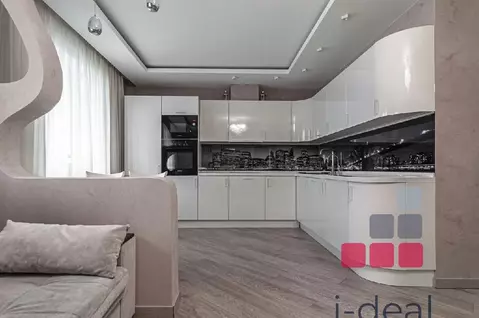 Продается 3-комнатная квартира