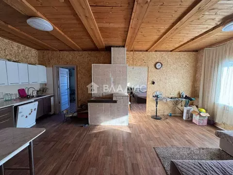 Дом в Бурятия, Иволгинский район, Сотниковское с/пос, с. Сотниково ул. ...