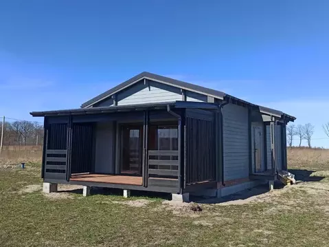 Дом в Калининградская область, Гурьевский муниципальный округ, пос. ...