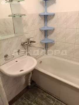 3-комнатная квартира: Новочеркасск, Поворотная улица, 9 (57 м)