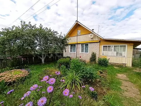 Дом в Псковская область, Псковский район, Середкинская волость, с. ...