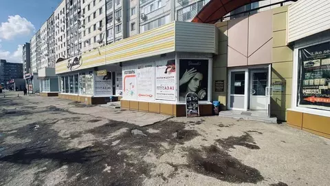 Помещение свободного назначения в Саратовская область, Энгельс просп. ...