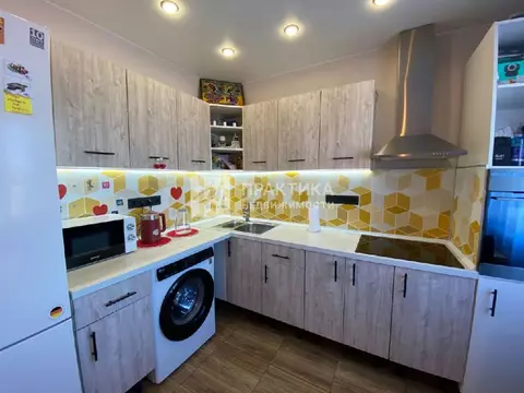 Продается 2-комнатная квартира