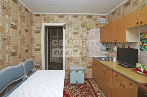 2-к кв. Омская область, Омск Солнечный мкр, ул. 3-я Любинская, 17 ...