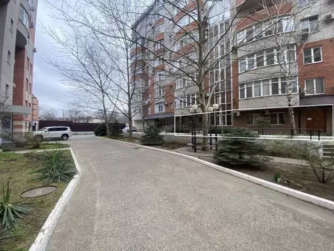 Помещение свободного назначения в Краснодарский край, Краснодар ул. ...