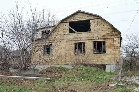 Дом в Крым, Кировский район, Первомайское с/пос, с. Первомайское ул. ...
